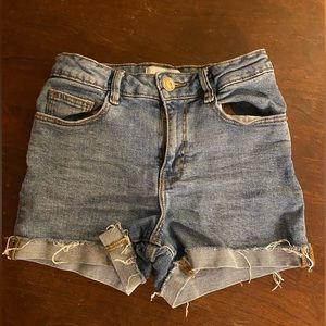 Super cute Mango girls shorts size 11-12.